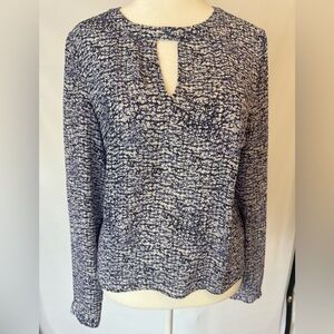 Trouvé size XS blue and white pattern blouse, long sleeve clasp back